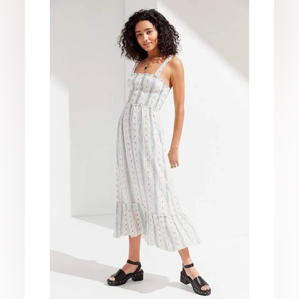 UO Urban Outfitters Ophelia Ruffle Hem Midi Dress